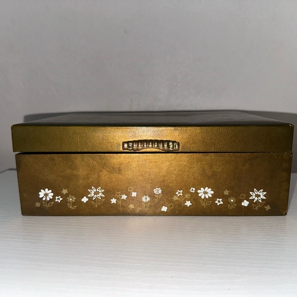 Vintage Floral Jewelry Box - Picture 5 of 10